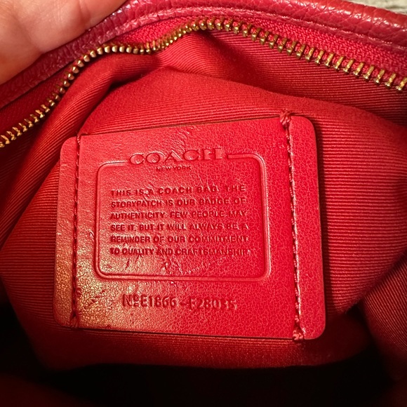 Coach shoulder bag/crossbody - Picture 2 of 8